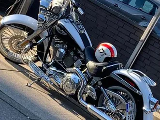 harley-davidson-softail-deluxe-chicano