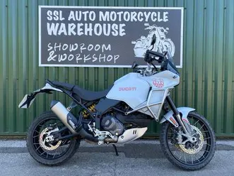 ducati-desert-x-2023-white-3000m-recently-serviced-standard-bike