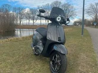 vespa-sprint-80cc-4v-2017-scooters-vespa-marktplaats