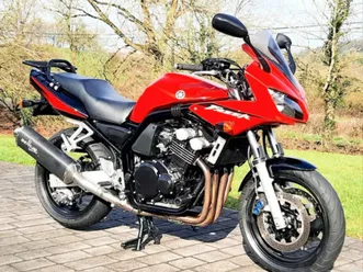 yamaha-fzs600-fazer