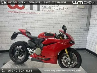 ducati-1299-s-panigale-16-plate-19382-miles-ohlins-front-and-rear-q-s