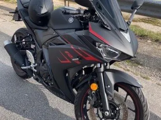 yamaha-yzf-r3-schwarz-bj-2018