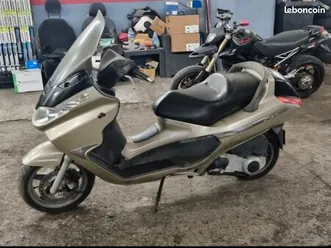 scooter-piaggio-x8