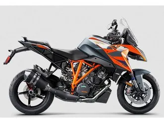ktm-1290-super-duke-gt-2024