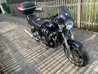 yamaha-xjr-1200