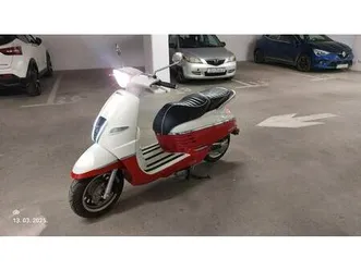 peugeot-django-50-samo-1-675-km-2022-god