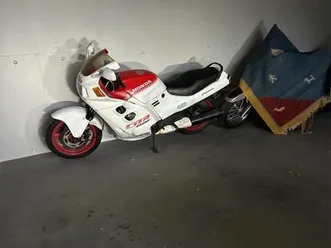 honda-cbr-1000f-a-venda-classico-desportivo-parque-das-nacoes