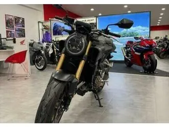 vendo honda cb 650 r e-clutch (2024 - 25) nuova a chiavari (codice 9664838) - moto.it