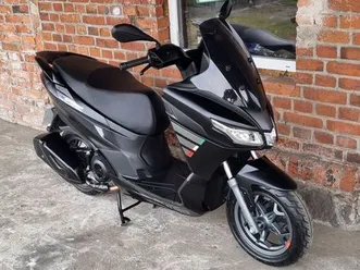 aprilia-sxr-50-wtrysk-super-stan-tylko-2629km-rocznik-07-2024-ostrow-wielkopolski