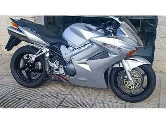 vendo honda vfr 800 (2002 - 05) usata a baschi (codice 9665455) - moto.it