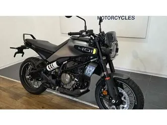 vendo husqvarna svartpilen 401 (2024 - 25) nuova a rende (codice 9665346) - moto.it