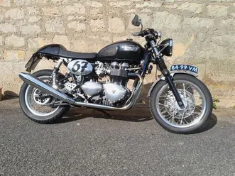 triumph-thruxton-900-ohlins-fahrwerk-150er-hinterreife