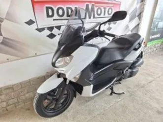 yamaha-x-max-125i-1