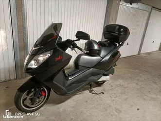 scooter-satelis-rs-125-scooter-gt
