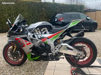 aprilia-rsv4-rf-factory-superpole-ct-ok