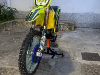 suzuki-rmz