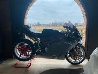 mv-agusta-f4-750-senna