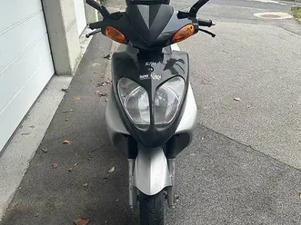 scooter-sym-sanyang-shark-125