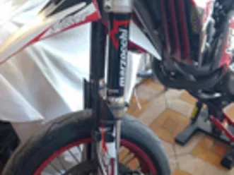 motard-husqvarna-sm-610ie-s-motore-mv-augusta