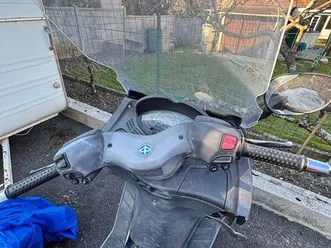 piaggio-x8-annee-2006