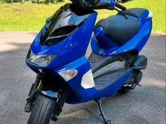 aprilia-sr-50-ditech-gp1-sondermodel-7-ps