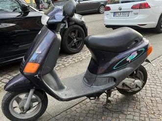 roller-moped-motorroller-piaggio