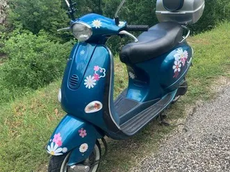 vends-piaggio-vespa-et2