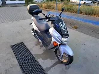 suzuki-epicuro-uc125