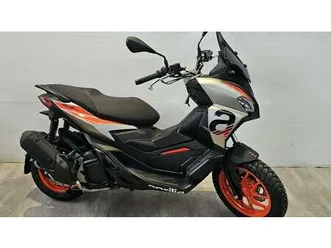 vendo aprilia sr gt 125 sport (2025) nuova a rosta (codice 9669700) - moto.it