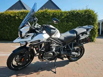 triumph-explorer-1200-xcx-vollausstattung-arrow