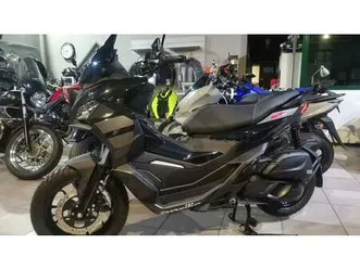 vendo aprilia sr gt 125 replica (2024 - 25) nuova a villanuova sul clisi (codice 9671182) - moto.it