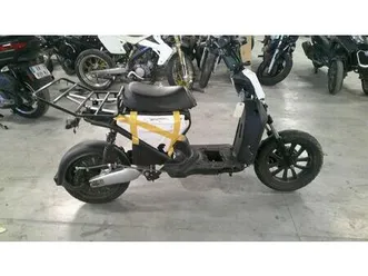 eurocka cka50 gtr 2023 50 cm3 | scooter | 2 000 km | 13200 arles