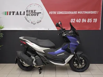 * ventes privées * aprilia sr gt 125