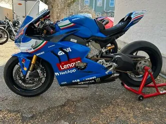 ducati-panigale-v4-r