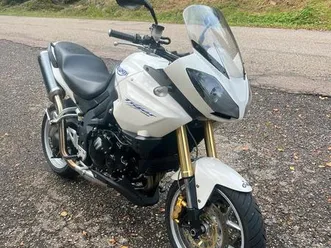 triumph-tiger-1050-top-zustand-reifen-neu