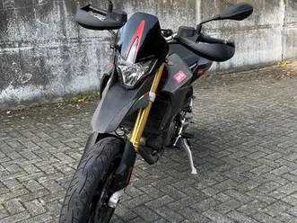 aprilia-dorsoduro-750-factory