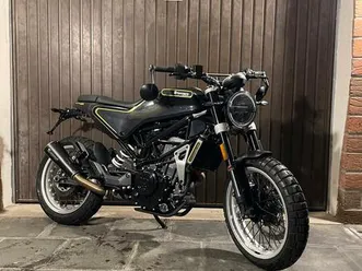 husqvarna-svartpilen-vitpilen-401-akrapovic-a2-nakedbike-duke