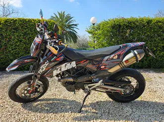 ktm-690-smc-2010