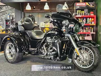 2016-harley-davidson-flhtcutg-triglide-1690-cc-trike-6-000-mile's
