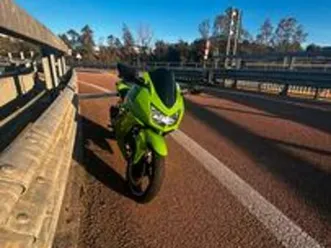 kawasaki-ninja-250r