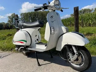 vespa-px-125-limited-edition-150-anniversary