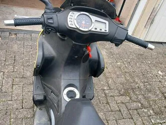 50er-roller-gilera-runner