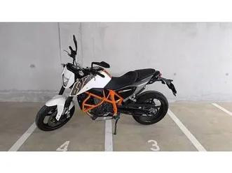 2012-ktm-duke-690