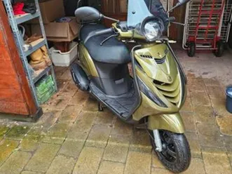 piaggio-zip-snor-nieuwstaat-1e-eigenaar-uit-2021-scooters-piaggio-marktplaats