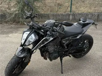 ktm-duke-790-2024-bridee-a2-3-550-km-etat-neuf