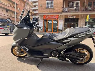 yamaha-tmax-560-tech-max-nero
