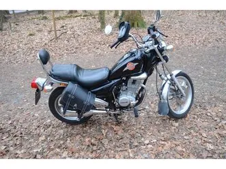 daelim-vs125-motorrad-chopper