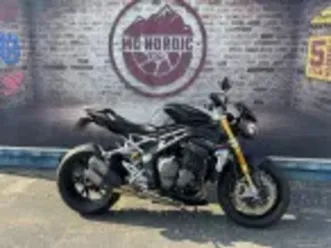 triumph-speed-triple-rs