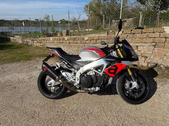 vendo-aprilia-tuono-v4-rr-2017-18-usata-a-vasanello-codice-9580447-moto-it