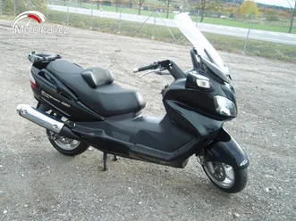 suzuki burgman 650 executive , po 2.majiteli pěkný